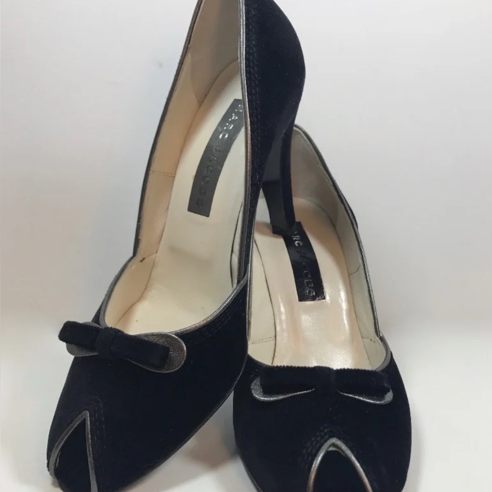 MARC JACOBS Elegant Black Peep-Toe Heels 8 1/2